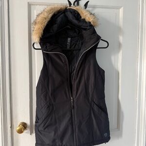 Mountain Hardwear Black XS Puffer Vest with Faux Fur Hood